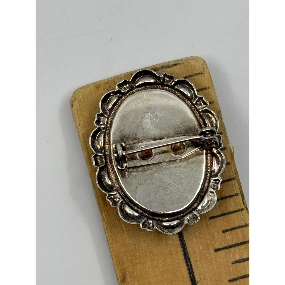 Vintage Style Cameo Brooch Silver Tone Ornate Oval Portrait Pin Black Cream - Picture 7 of 7